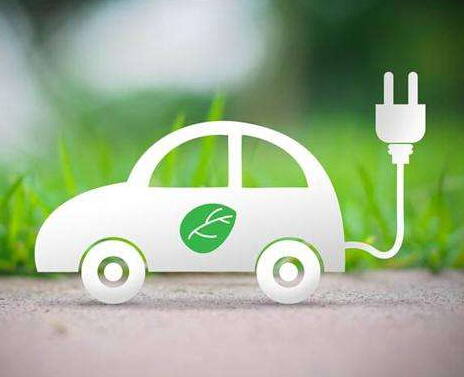 7月全国电动汽车充电桩同比增长52.1%