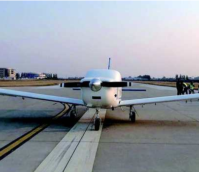 航空工业通用型无人运输机“探路星”首滑成功