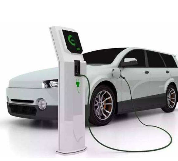 新能源车补贴退坡，消费者与车企，谁才是“受害者”？