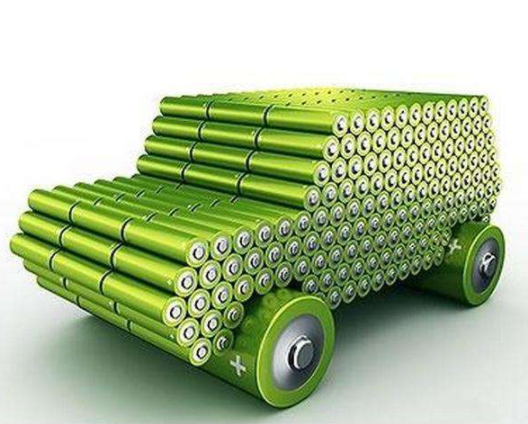 首批新能源车电池报废高峰期来临，换电池还是低价卖车？
