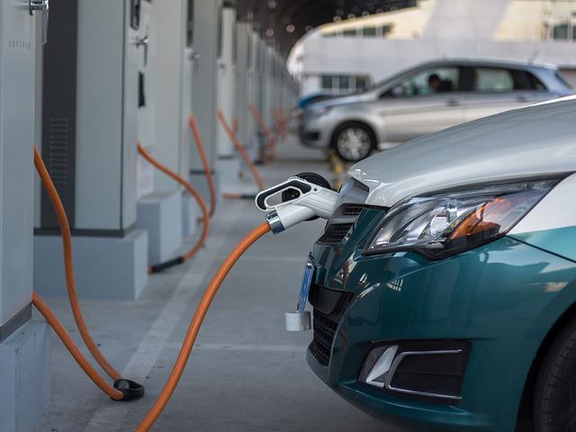 新能源汽车产业将步入更理性发展阶段